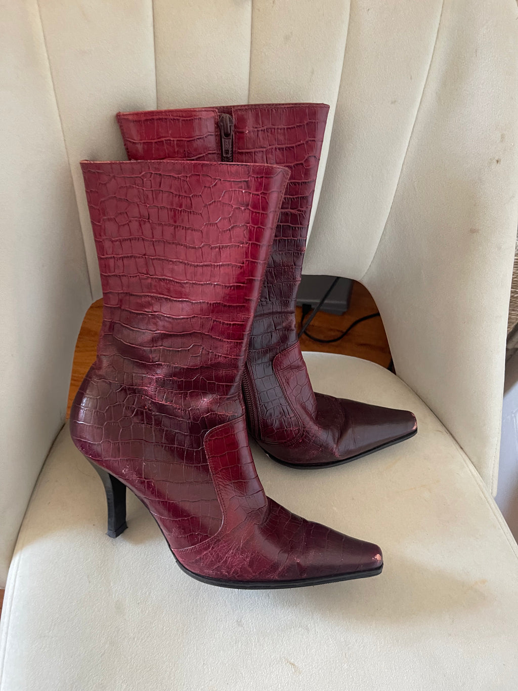 Kenneth Cole burgundy leather boots